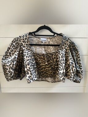 GANNI Leopard Print Square Neck Zip Up Cropped Top Size 40 Puff Sleeves